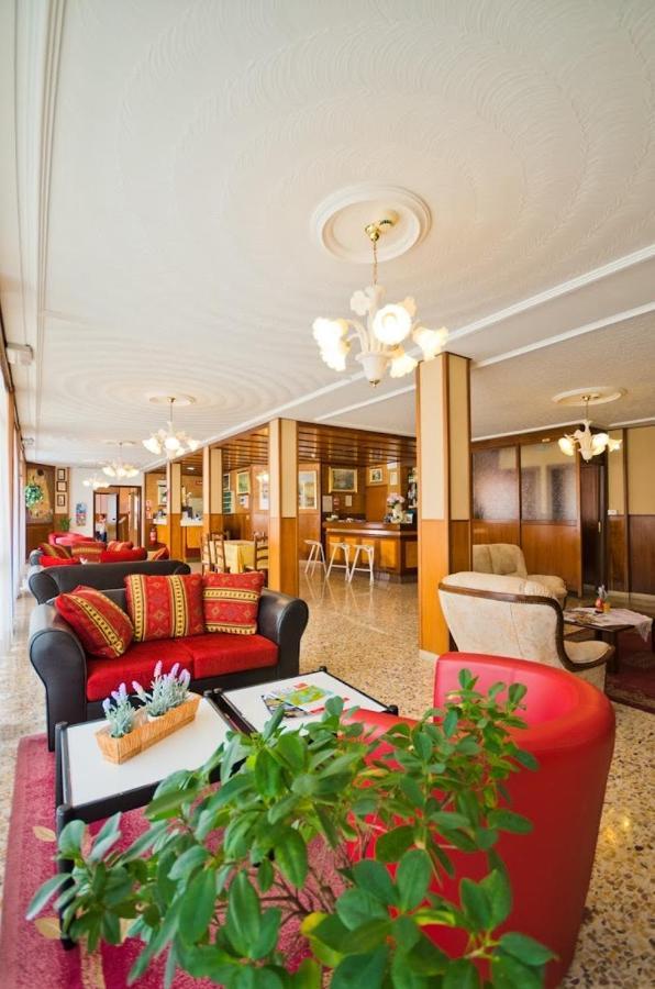 Hotel Bianchi Bibione Esterno foto